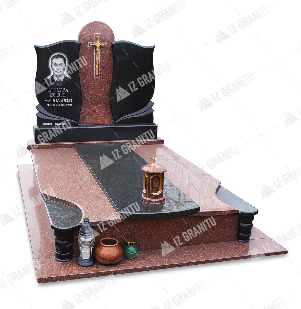 Подвійний пам'ятник 25